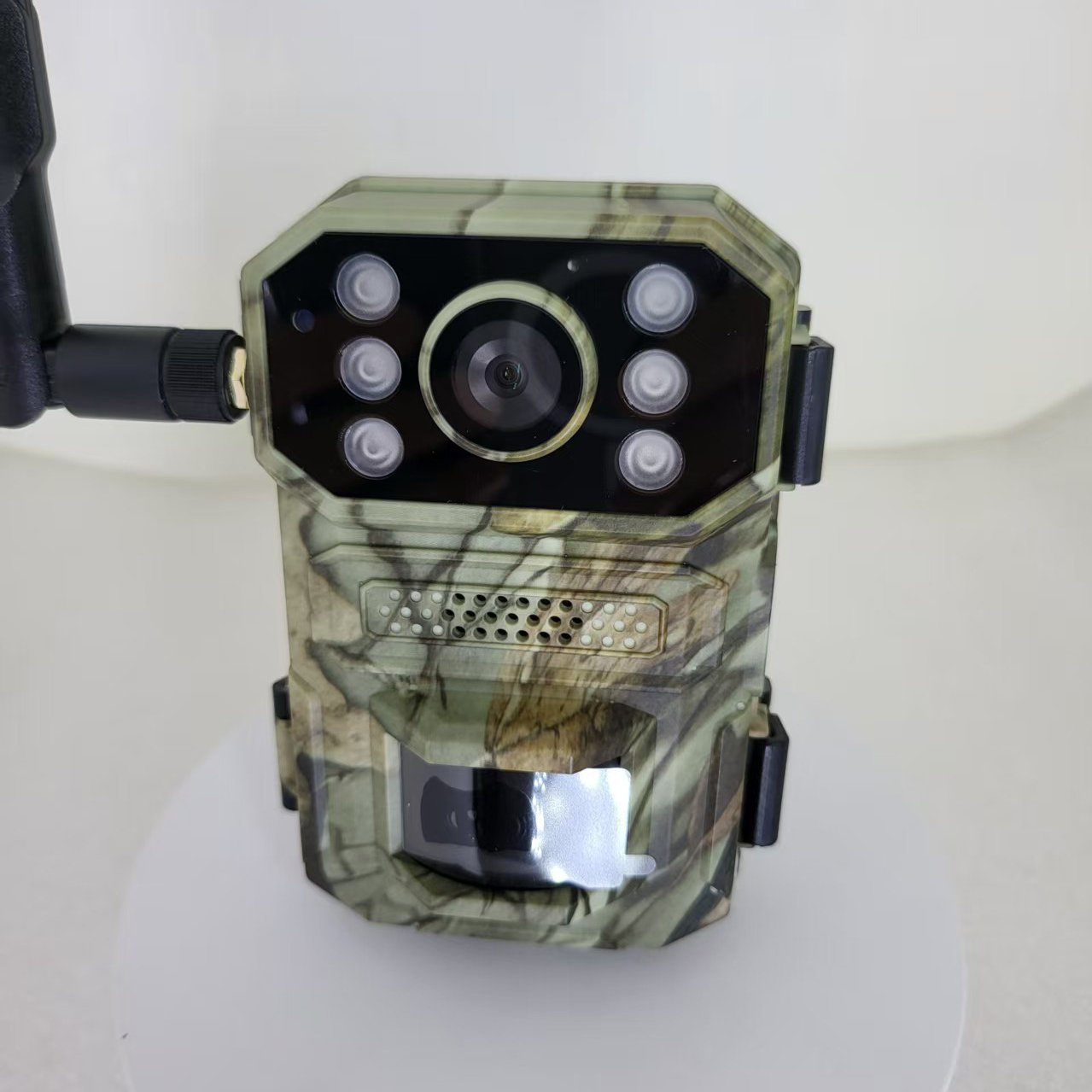 Stealth Hunting Game Cell Trail Camera Solar Powered with USA Sim Card 24GB/360Days - Image 10
